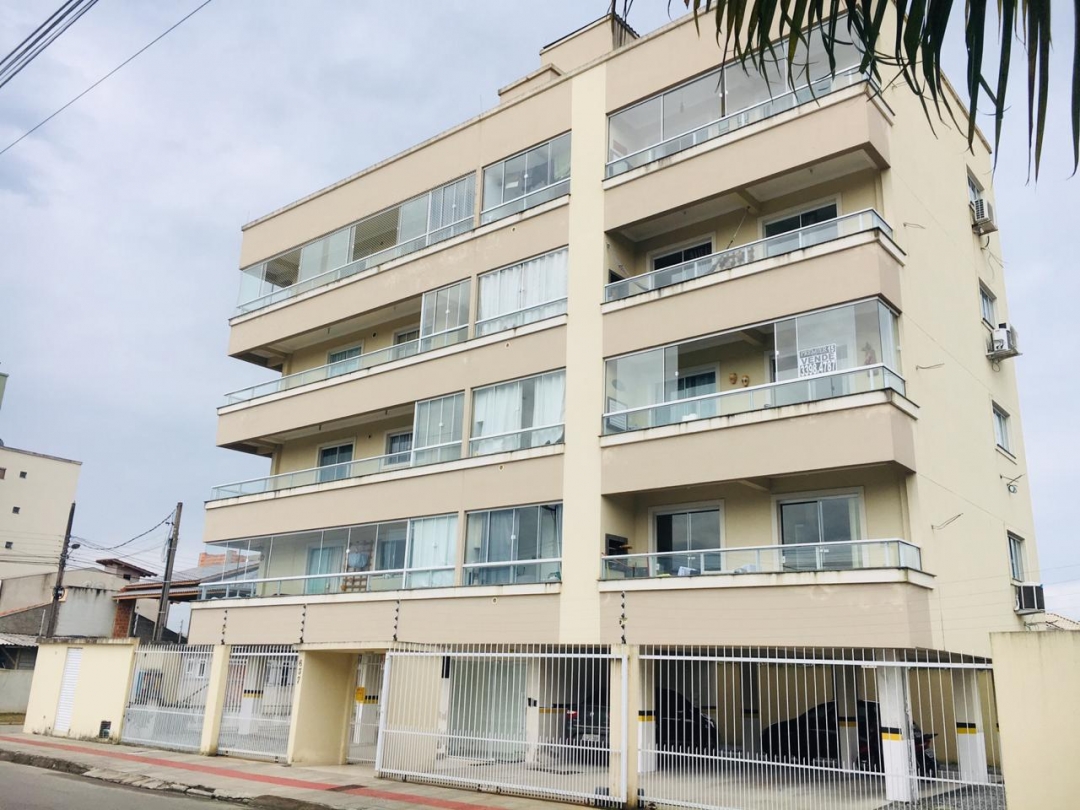 #766 - Apartamento para Venda em Porto Belo - SC