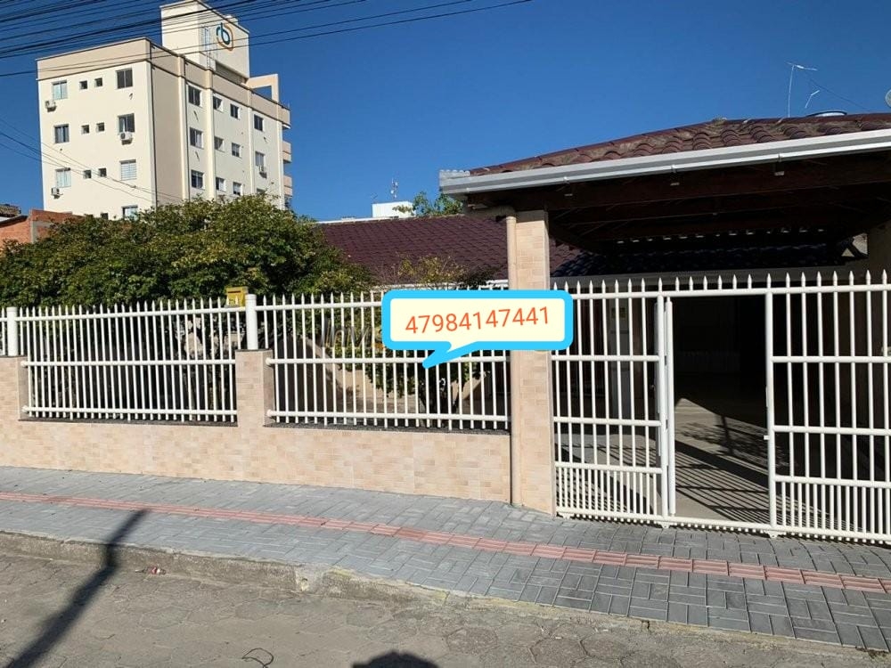 #826 - Casa para Venda em Porto Belo - SC
