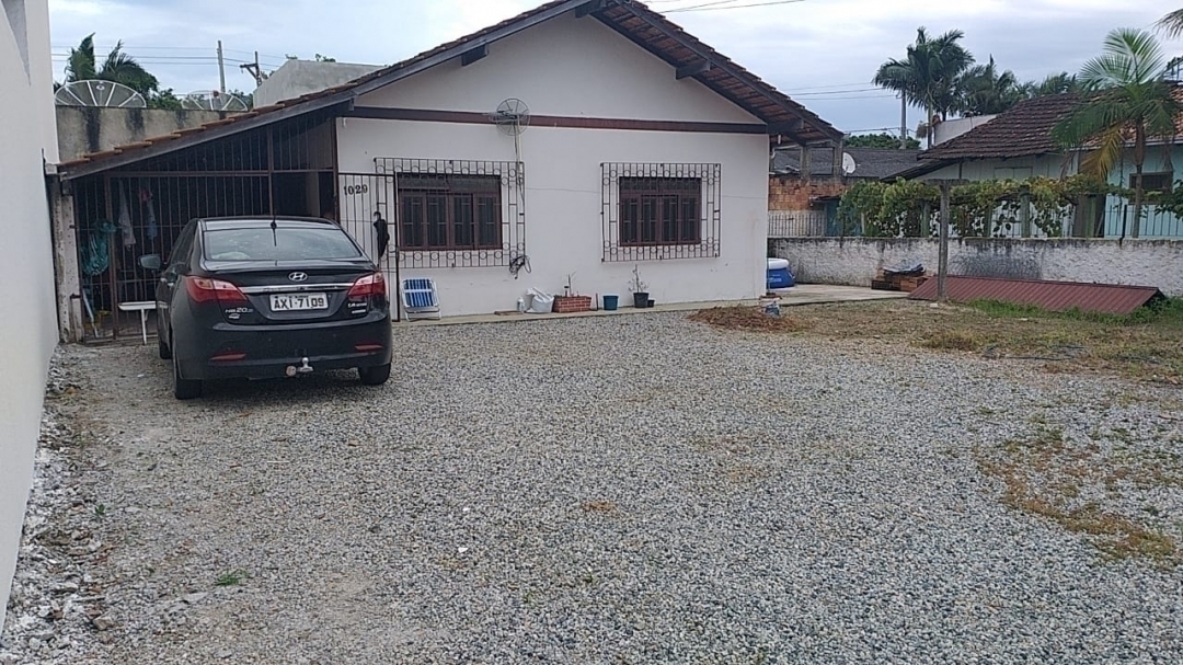 #845 - Casa para Venda em Porto Belo - SC