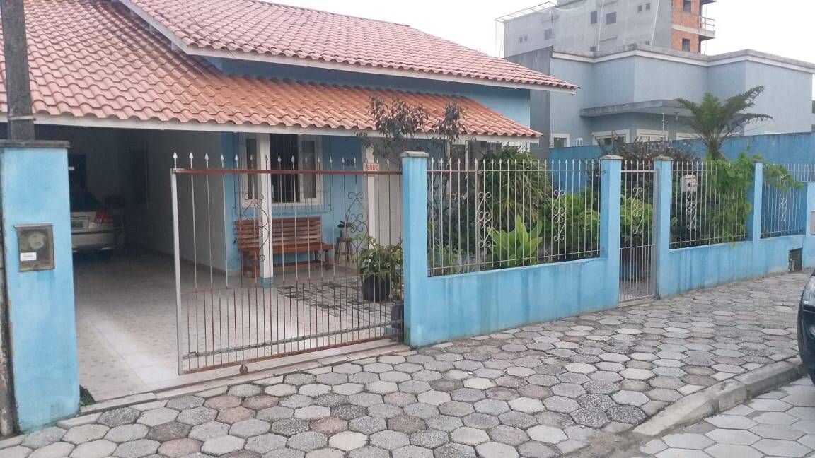 #890 - Casa para Venda em Porto Belo - SC
