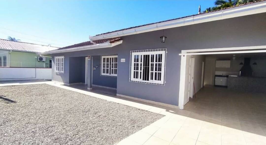 #926 - Casa para Venda em Porto Belo - SC