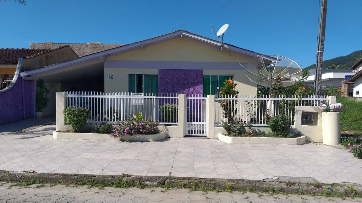 #945 - Casa para Venda em Porto Belo - SC
