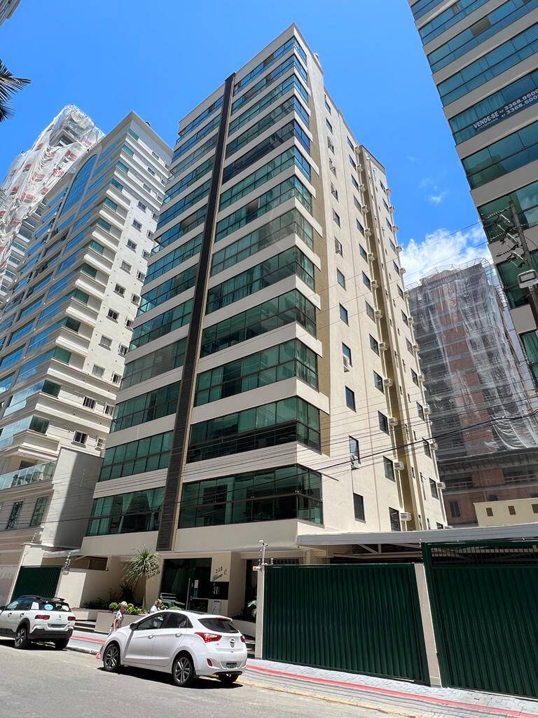 #980 - Apartamento para Venda em Itapema - SC
