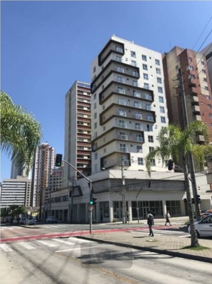 #1048 - Apartamento para Venda em Curitiba - PR