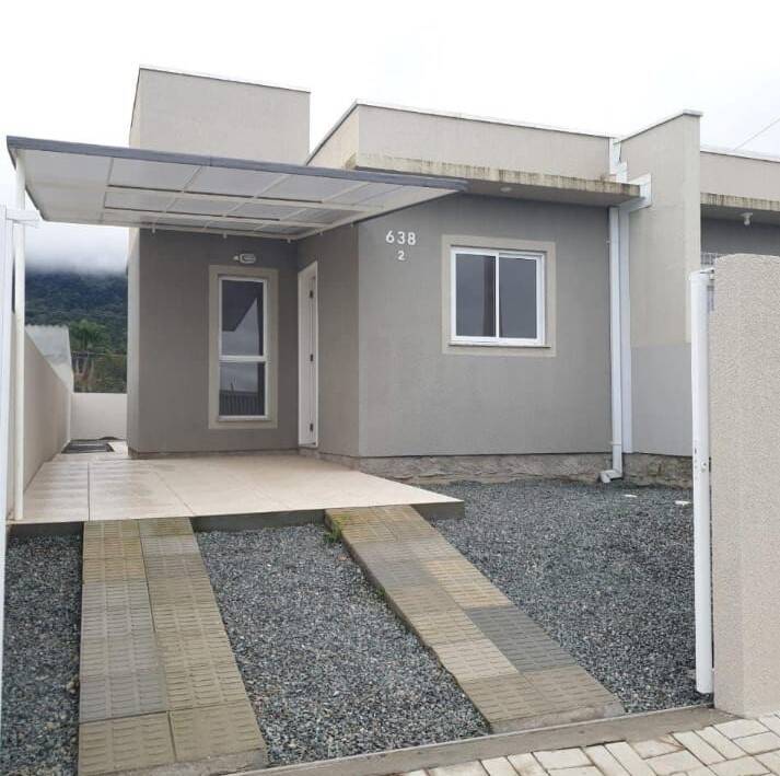 #1068 - Casa para Venda em Itapema - SC