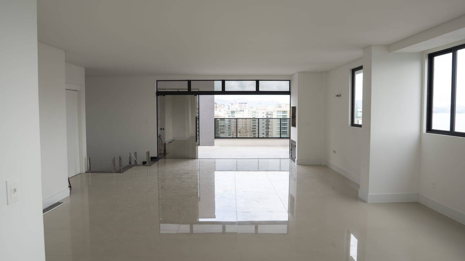 VENDA DE COBERTURA CARMEL DUPLEX Achou Mudou! Anúncio Grátis de