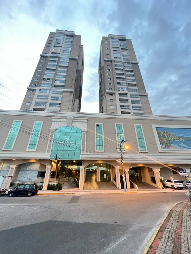 #1077 - Apartamento para Venda em Itapema - SC