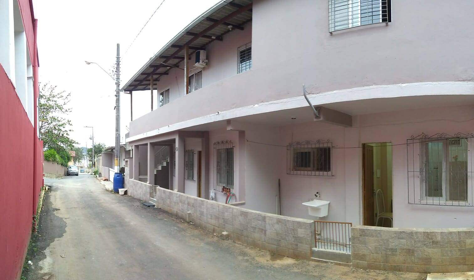 #1098 - Casa para Venda em Itapema - SC