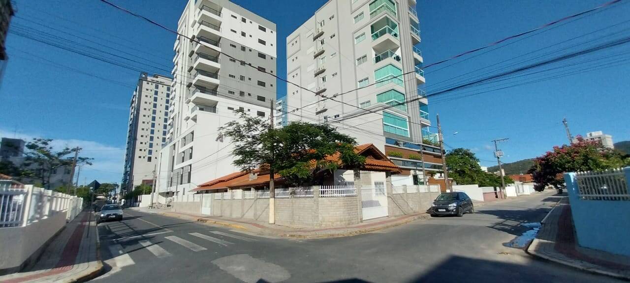 #1266 - Casa para Locação em Porto Belo - SC