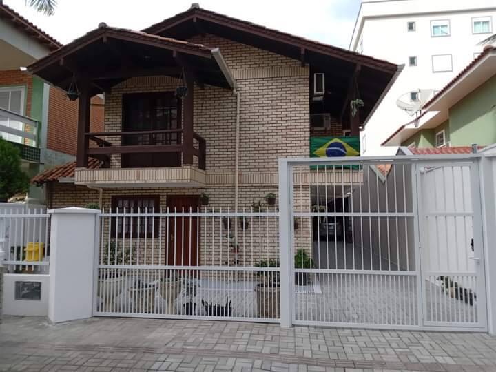 #1482 - Casa para Venda em Bombinhas - SC