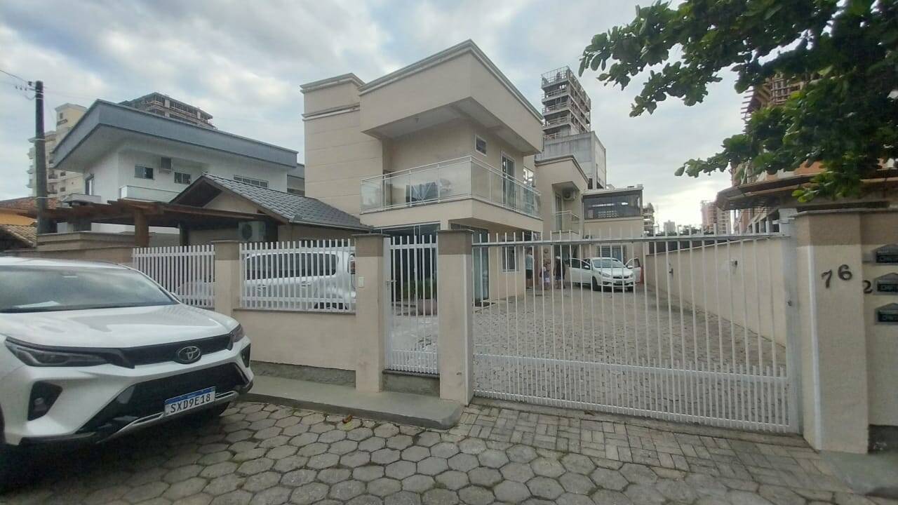 #1510 - Casa para Venda em Porto Belo - SC