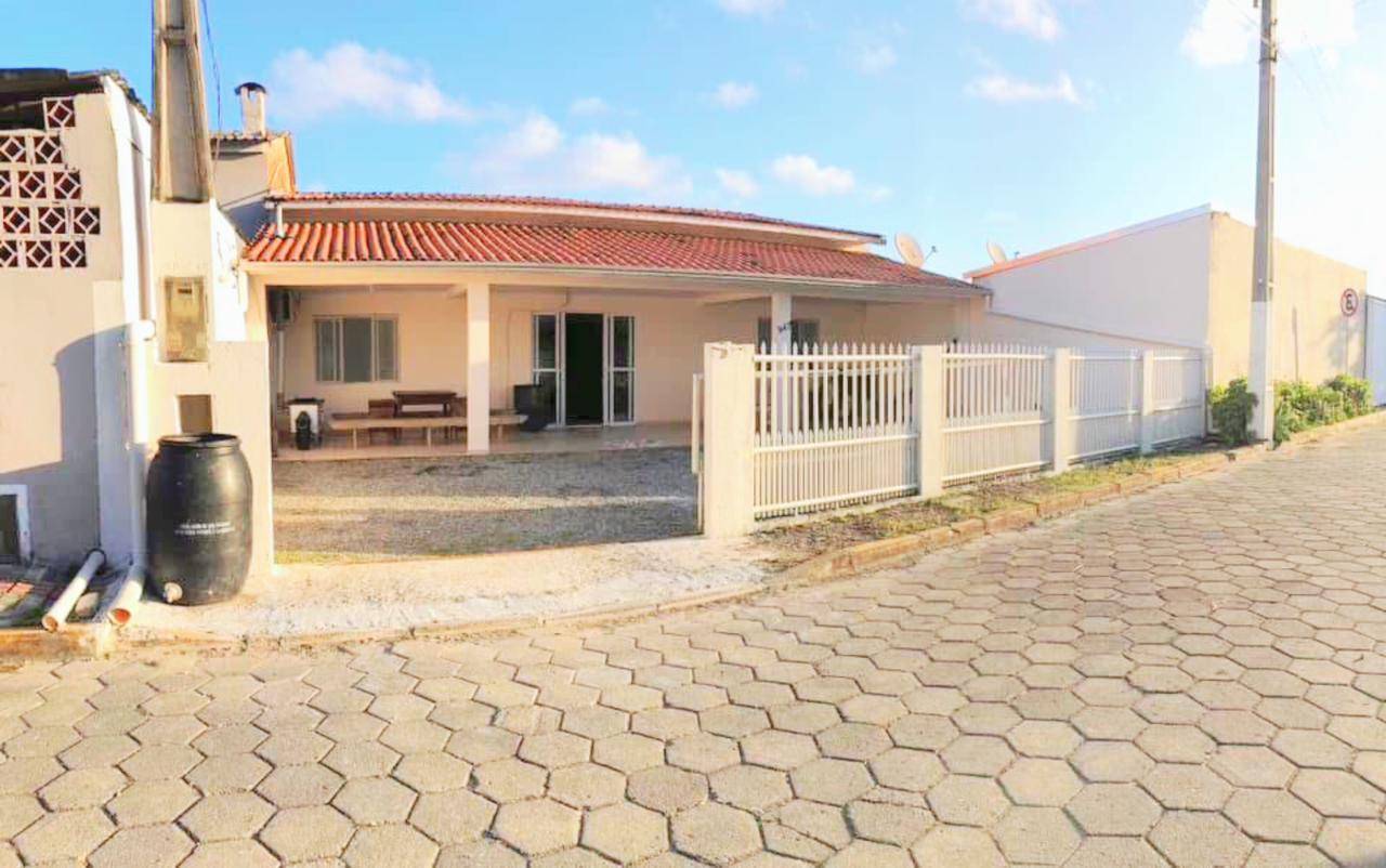 #1589 - Casa para Venda em Porto Belo - SC