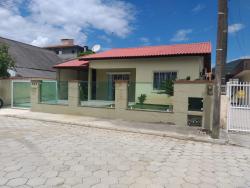 #658 - Casa para Venda em Porto Belo - SC - 2