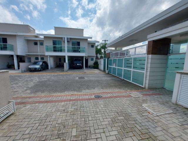#856 - Casa para Venda em Porto Belo - SC - 2