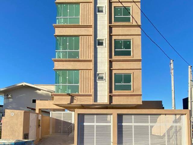 #940 - Apartamento para Venda em Porto Belo - SC