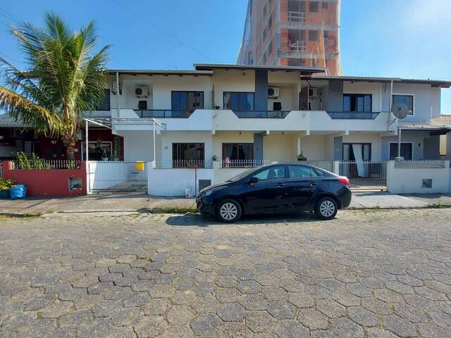 #948 - Casa para Venda em Porto Belo - SC - 2