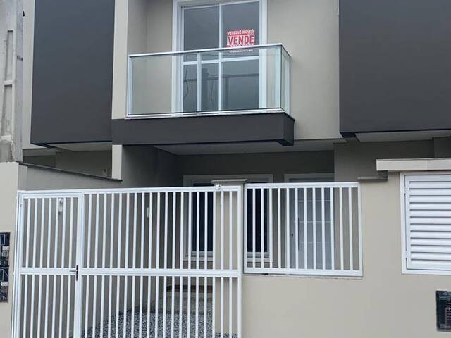 #957 - Casa para Venda em Porto Belo - SC - 1