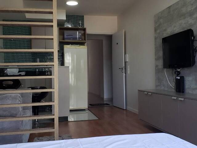 #1048 - Apartamento para Venda em Curitiba - PR - 3