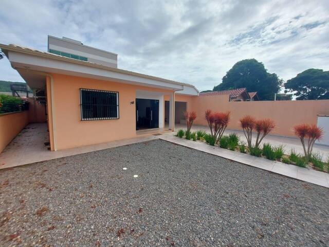 #1067 - Casa para Venda em Porto Belo - SC - 2