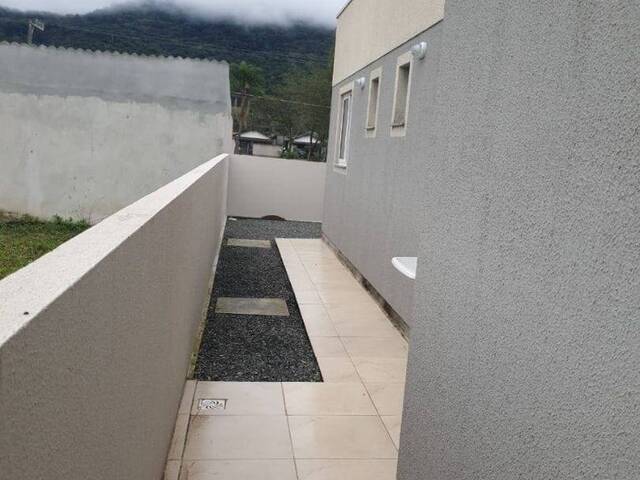 #1068 - Casa para Venda em Itapema - SC - 2