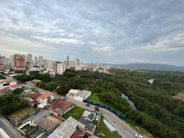 #1077 - Apartamento para Venda em Itapema - SC