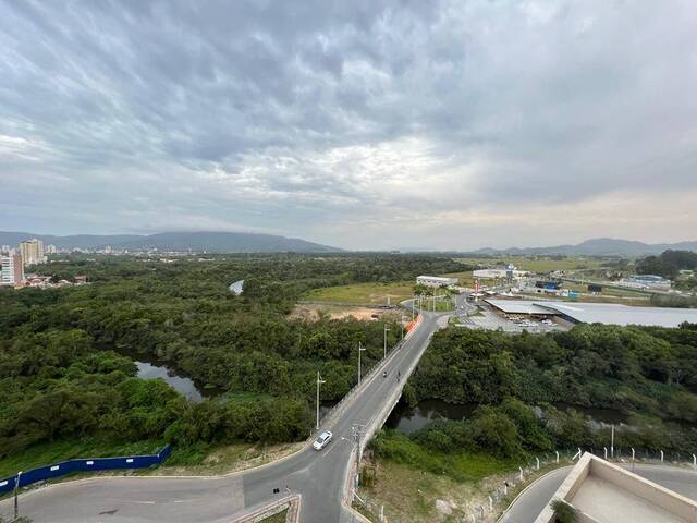 #1077 - Apartamento para Venda em Itapema - SC