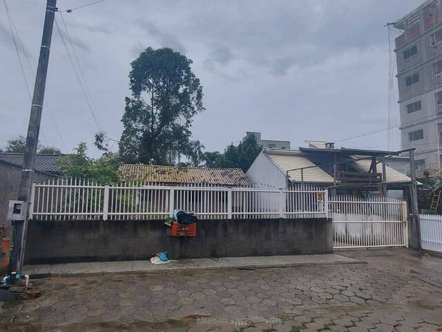 #1078 - Casa para Venda em Porto Belo - SC - 2