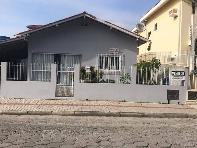 #1101 - Casa para Venda em Porto Belo - SC - 1