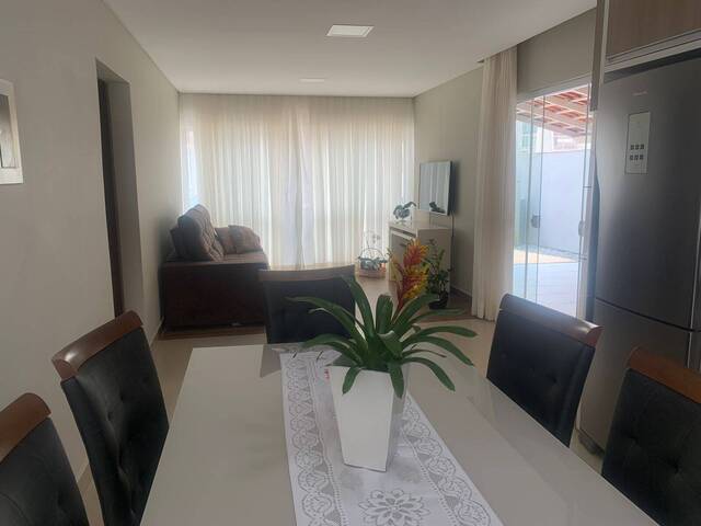 #1101 - Casa para Venda em Porto Belo - SC - 2