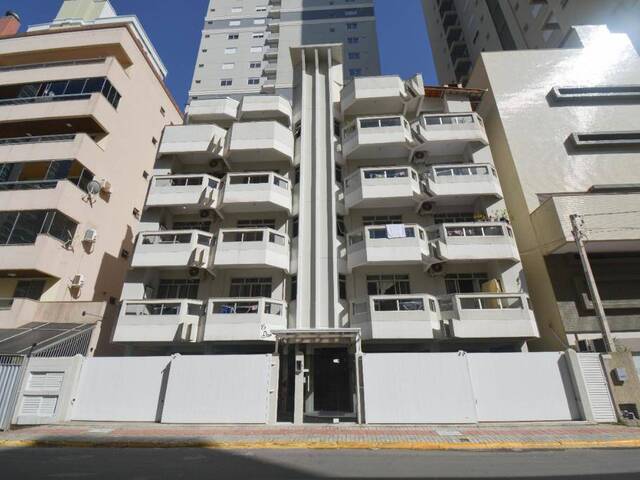 #1120 - Apartamento para Venda em Itapema - SC - 2