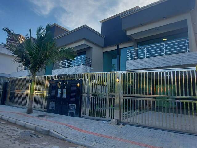 #1141 - Casa para Venda em Porto Belo - SC - 1
