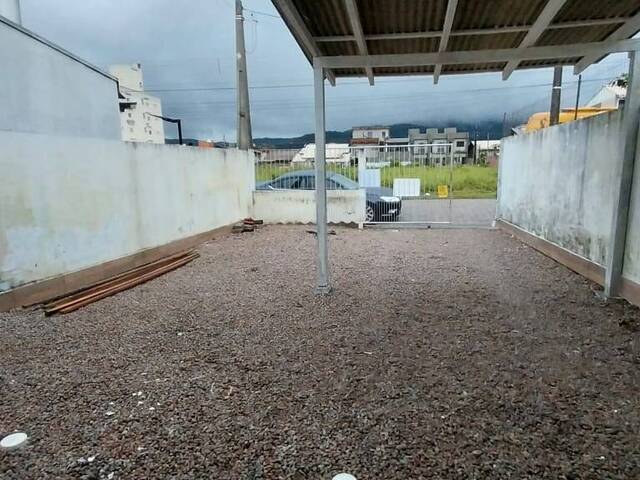 #1156 - Casa para Venda em Porto Belo - SC - 2