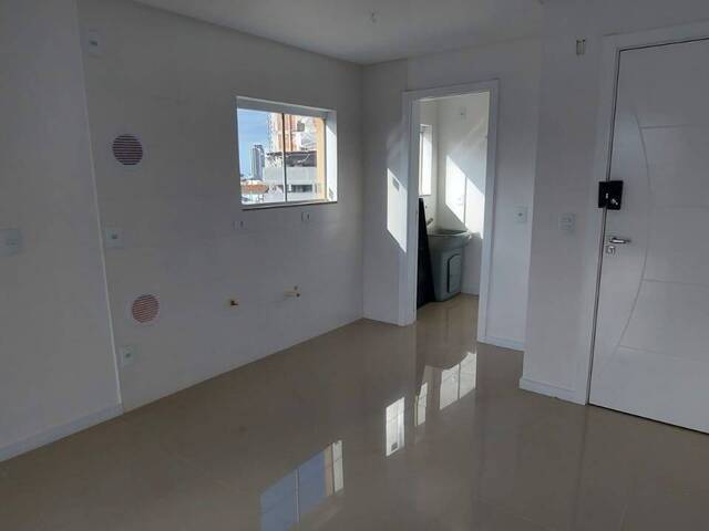 #1043 - Apartamento para Venda em Porto Belo - SC - 2