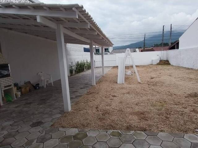 #1250 - Casa para Venda em Porto Belo - SC - 2