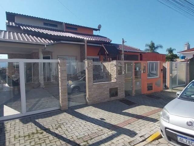 #1295 - Casa para Venda em Porto Belo - SC - 3