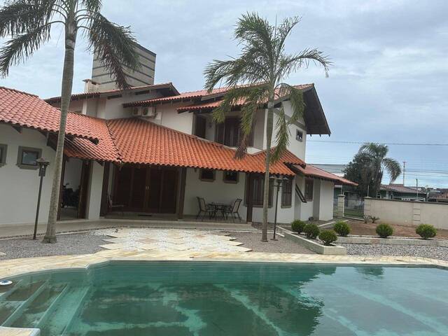 #1465 - Casa para Venda em Tijucas - SC - 1