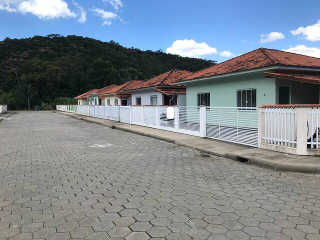 #1470 - Casa para Venda em Nova Trento - SC - 2