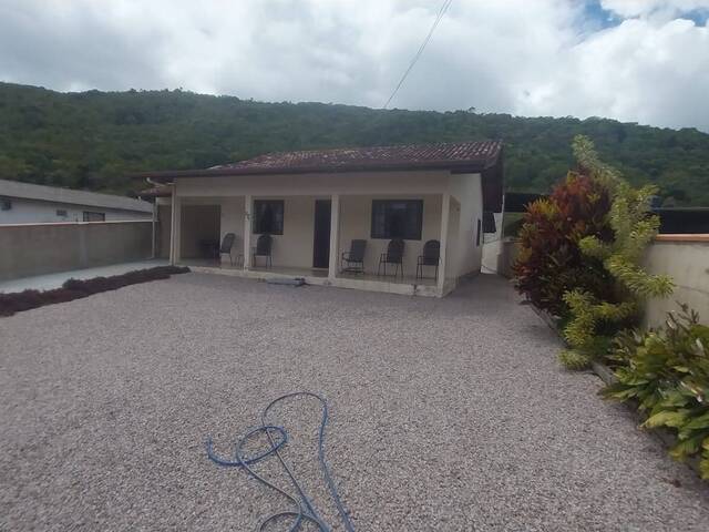 #1486 - Casa para Venda em Porto Belo - SC - 2