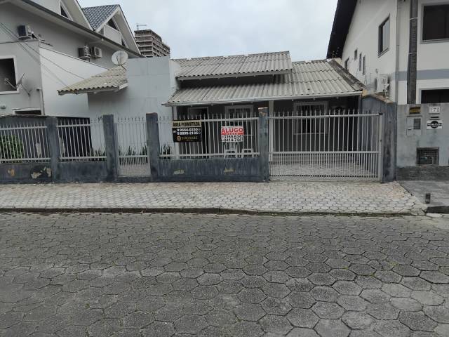 #1558 - Casa para Locação em Porto Belo - SC - 2